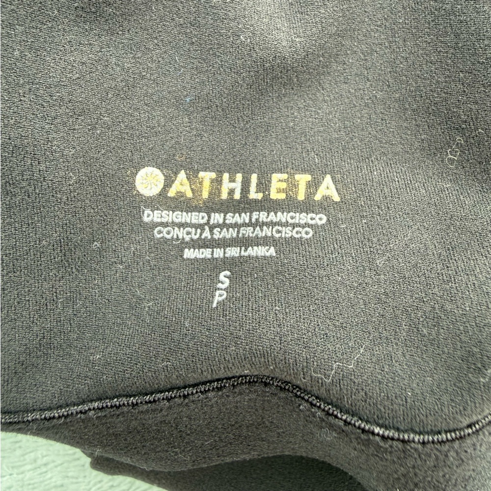 Athleta Conscious Cut Out Crop Top - Picture 5 of 6